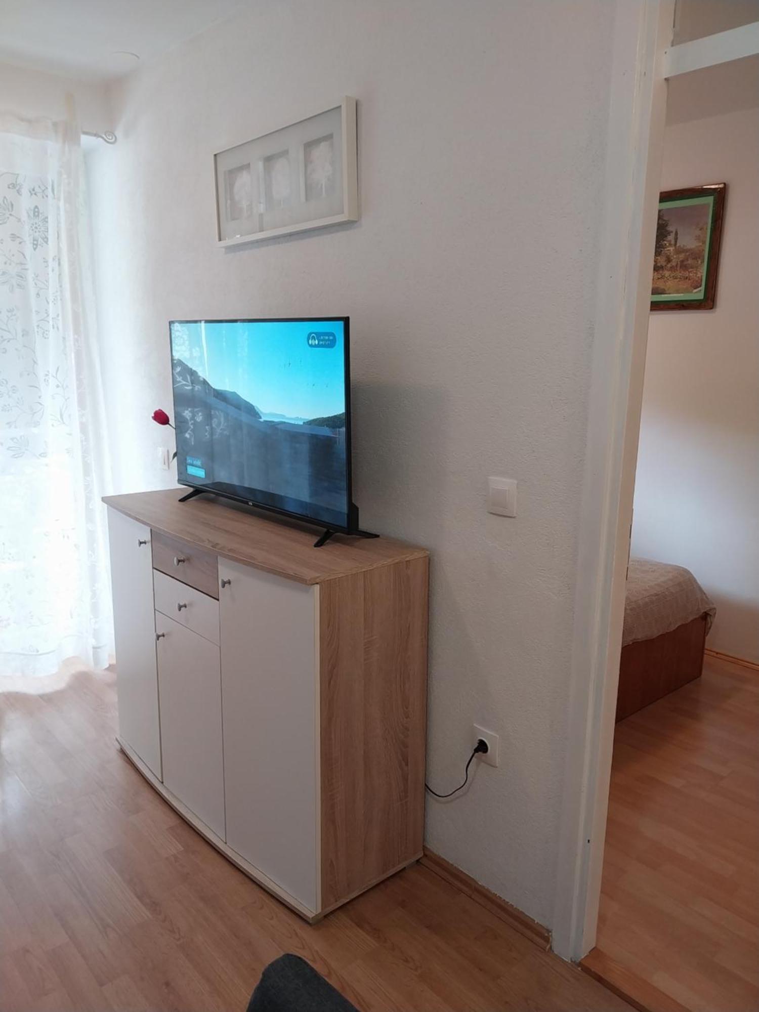 Apartment Zovko Πόρετς Εξωτερικό φωτογραφία
